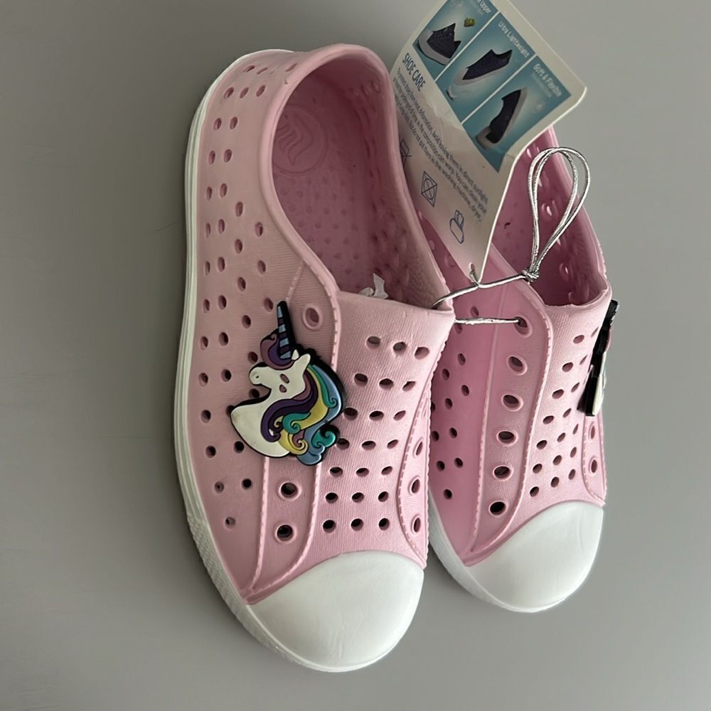 seannel Kids Water Shoes Slip-On Lightweight Breathable Sandal Size 10 Toddler - Picture 3 of 7